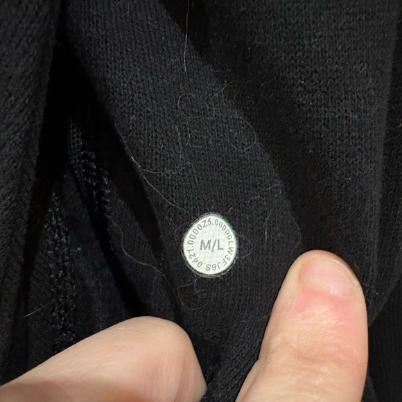 Lululemon black scuba quarter zip - Picture 2 of 7